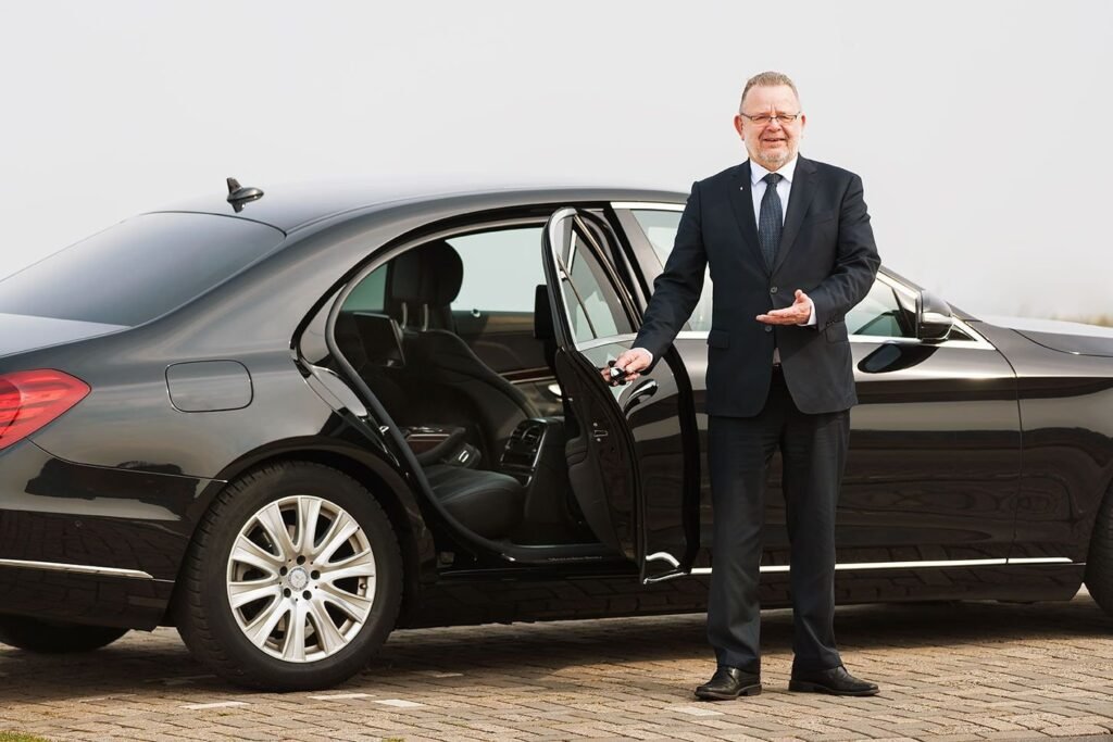 United Limo INC offers Luxury Pick Up Services, ensuring a smooth and stylish experience from start to finish.